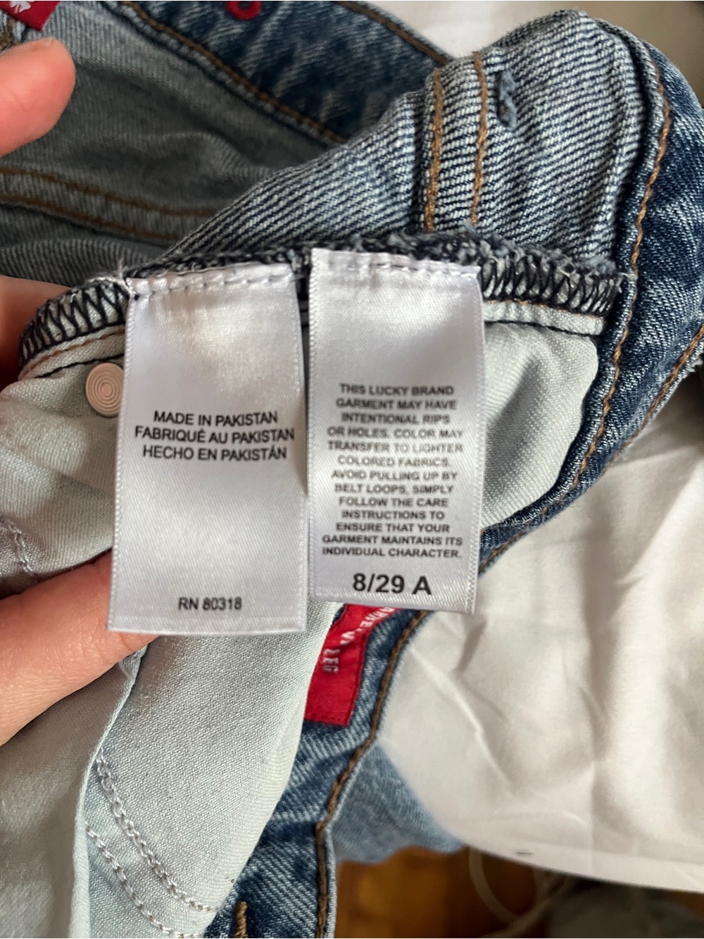 Lucky Brand Women’s Barrel Jeans in Medium Wash - Picture 7 of 9
